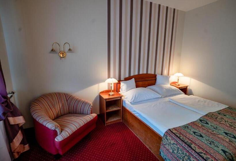 スタンダードルーム, Erzsébet