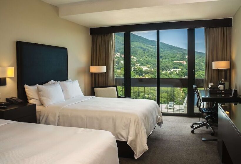 이그제큐티브 룸, Hilton San Salvador