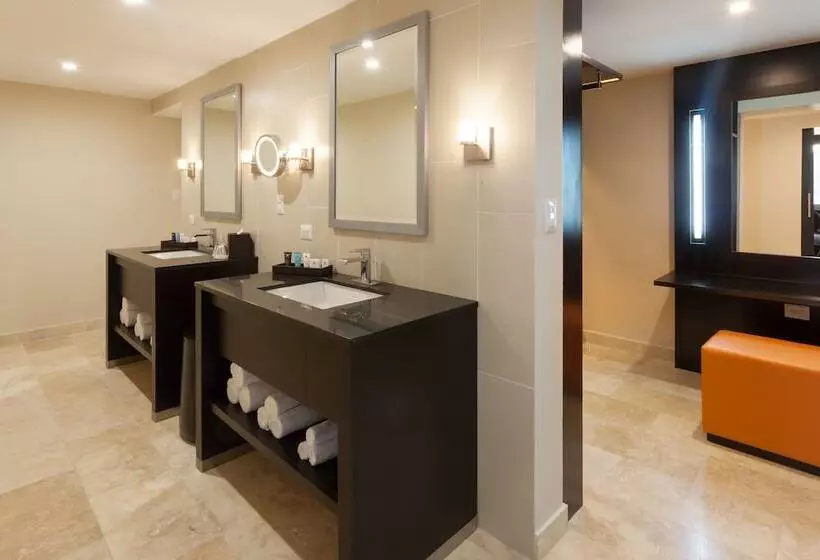 سوئیت پرزیدنت, Hilton San Salvador