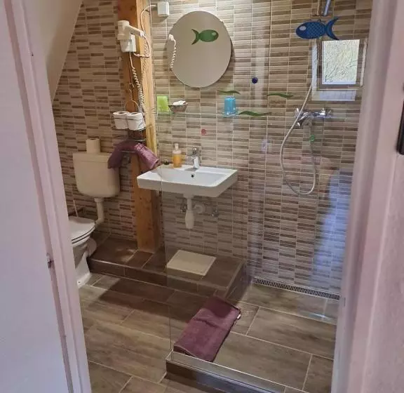スタンダード４人部屋, Horváth Fogadó Panzió