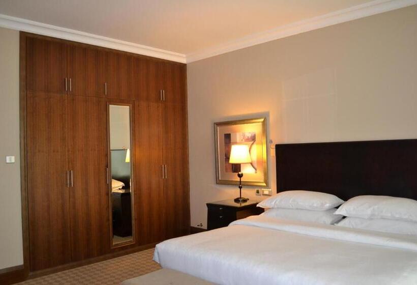 Классический Номер, Sheraton Khalidiya