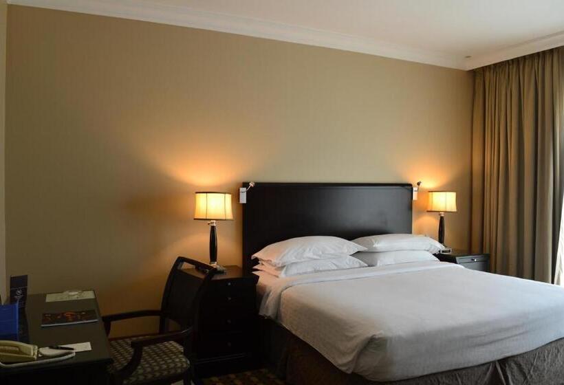 Классический Номер Вид на Море, Sheraton Khalidiya