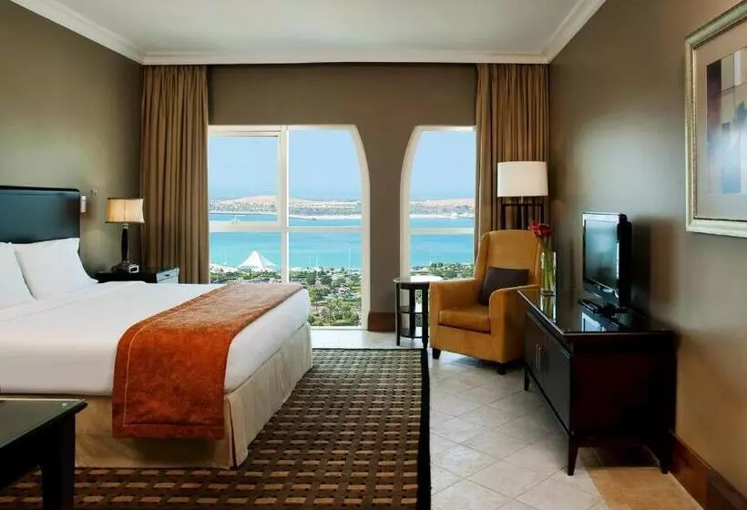 اتاق کلاسیک با چشم‌انداز دریا, Sheraton Khalidiya