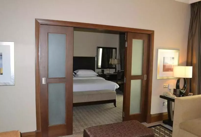 سوییت جونیور, Sheraton Khalidiya