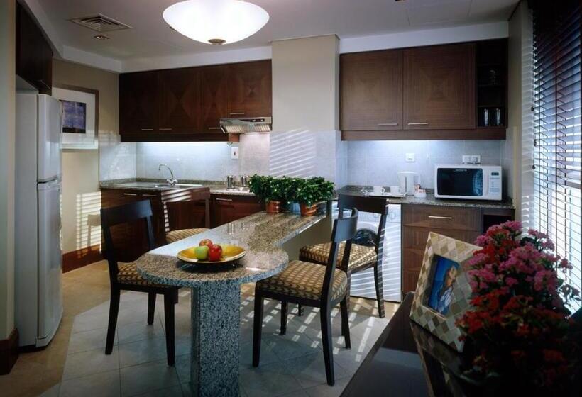 Люкс, Sheraton Khalidiya