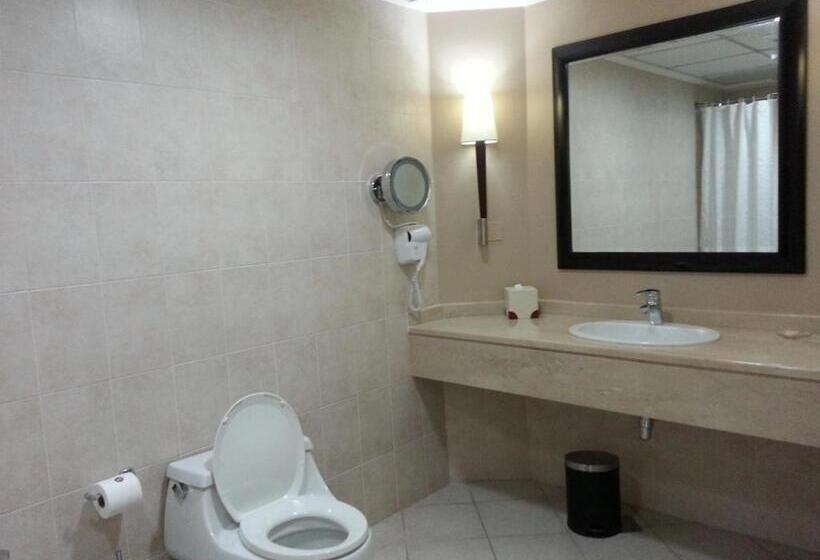 Классический Номер, Sheraton Khalidiya