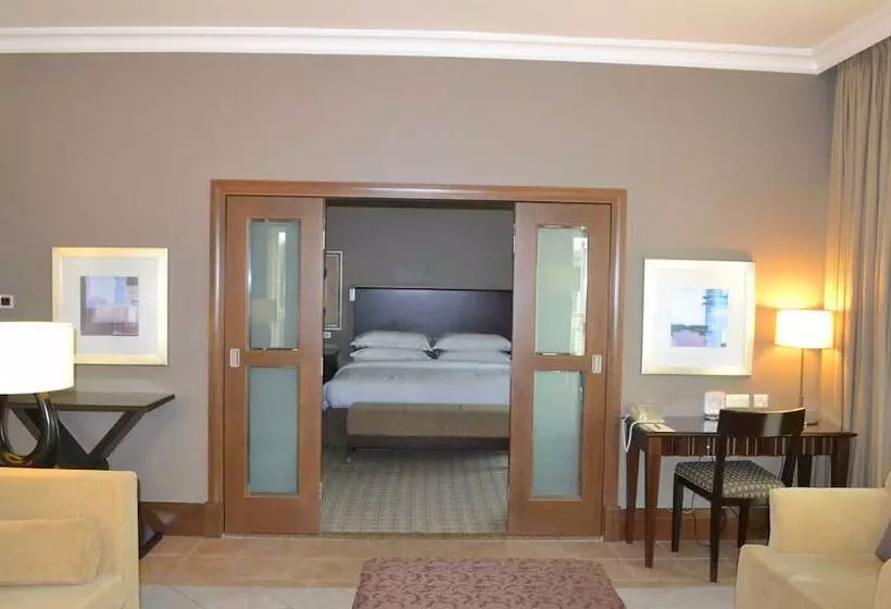 سوییت جونیور, Sheraton Khalidiya