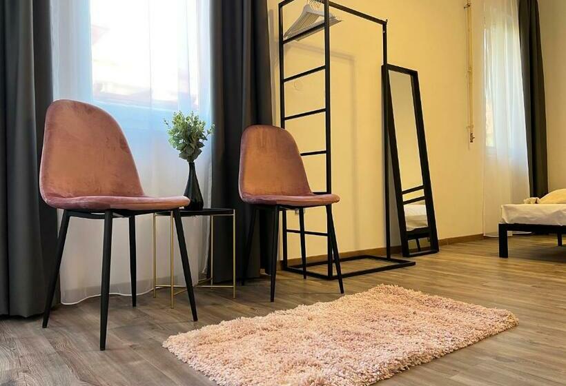 חדר סופריור, Nussbaum Panzio