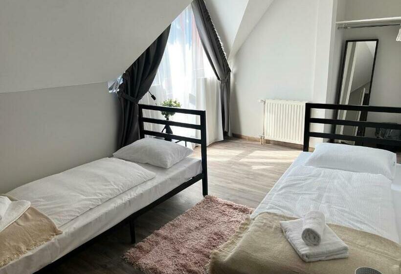 חדר סטנדרט עם מרפסת, Nussbaum Panzio