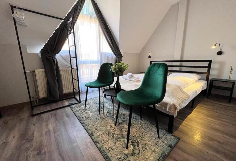 חדר סטנדרט עם מרפסת, Nussbaum Panzio