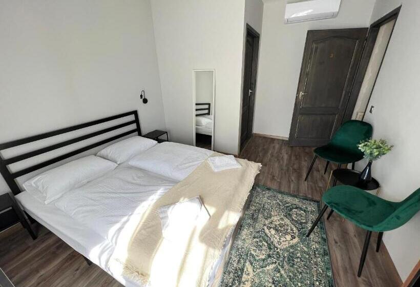 חדר סטנדרט עם מרפסת, Nussbaum Panzio