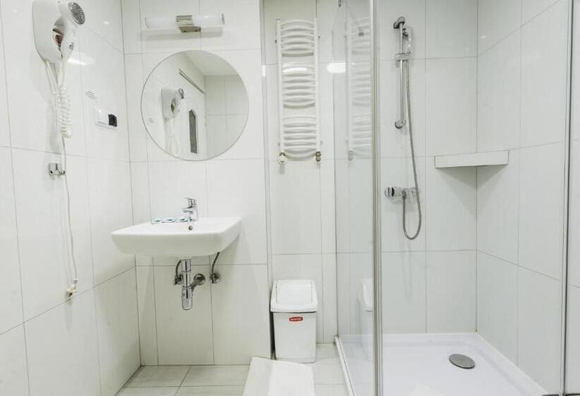 דירת חדר, Orle