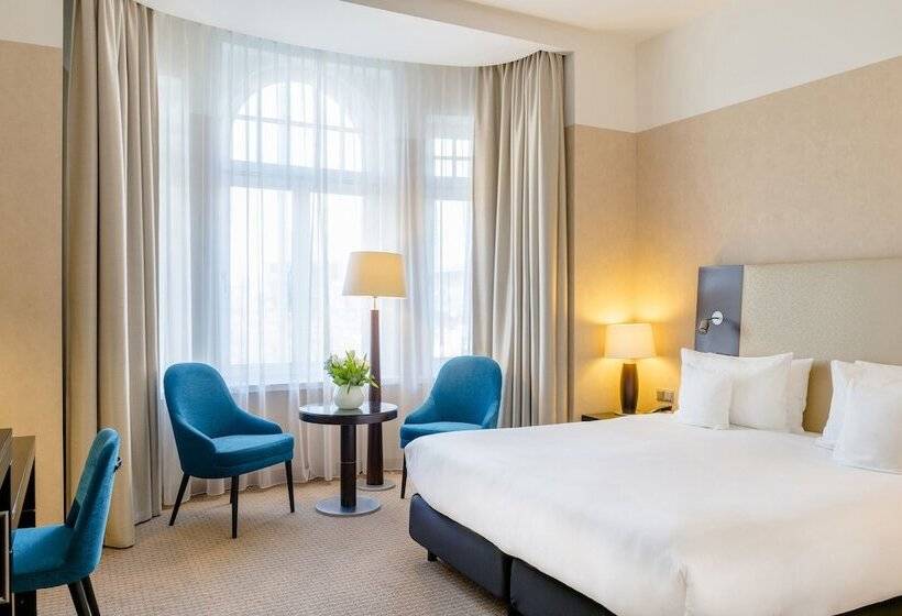 غرفة ديلوكس, Polonia Palace