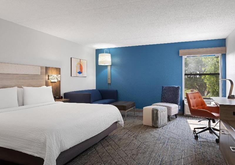 غرفة قياسية, Polonia Palace