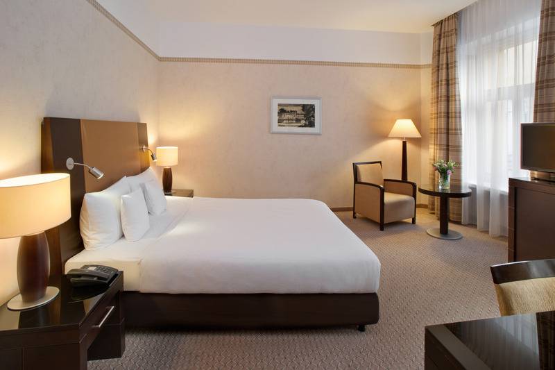 غرفة قياسية, Polonia Palace