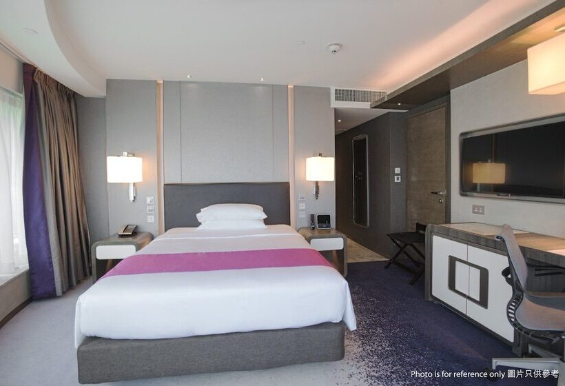 اتاق سوپریور, Royal Plaza