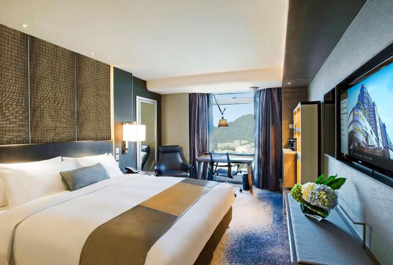 اتاق لوکس, Royal Plaza