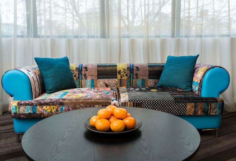 스탠다드 스튜디오, Rydges Sydney Central