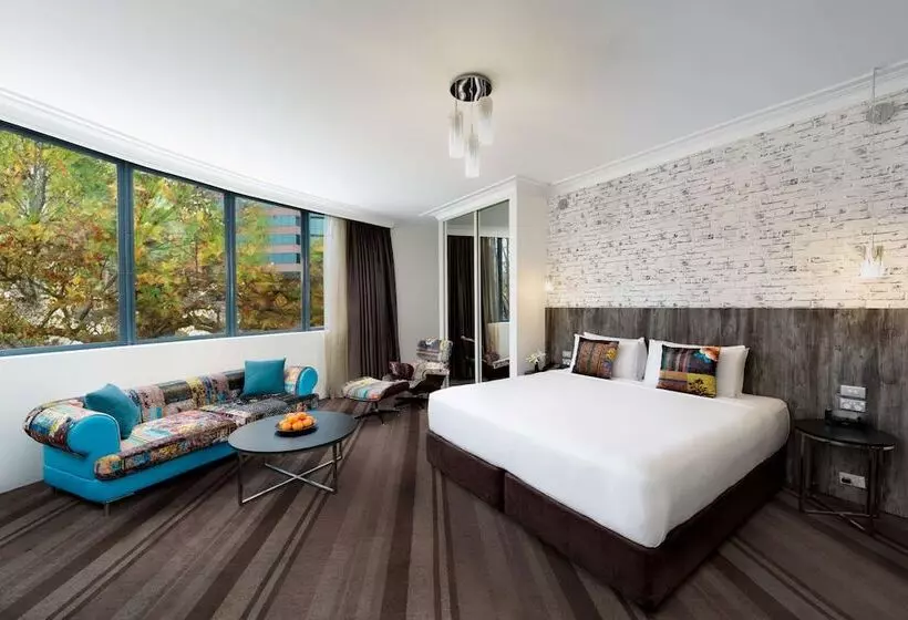 استودیوی استاندارد, Rydges Sydney Central