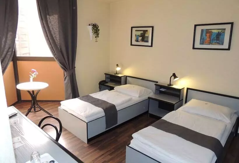 スタンダードルーム, Thomas Hotel Budapest