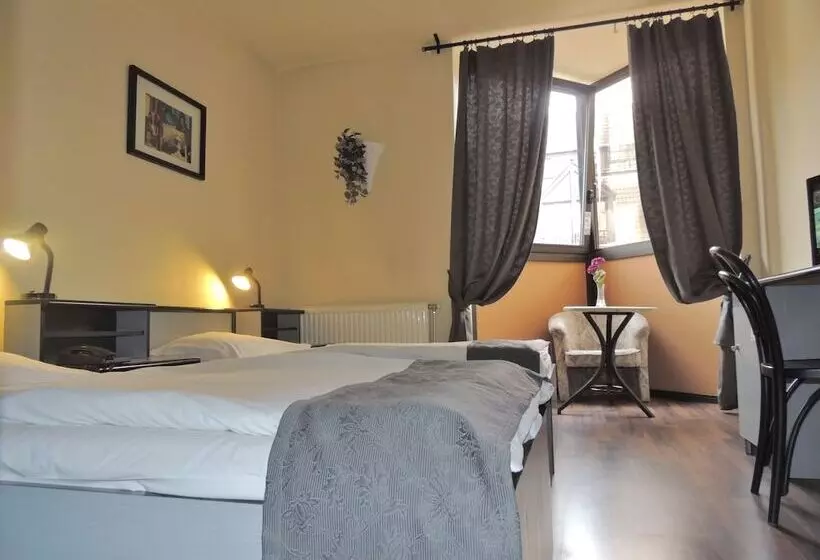 スタンダードルーム, Thomas Hotel Budapest