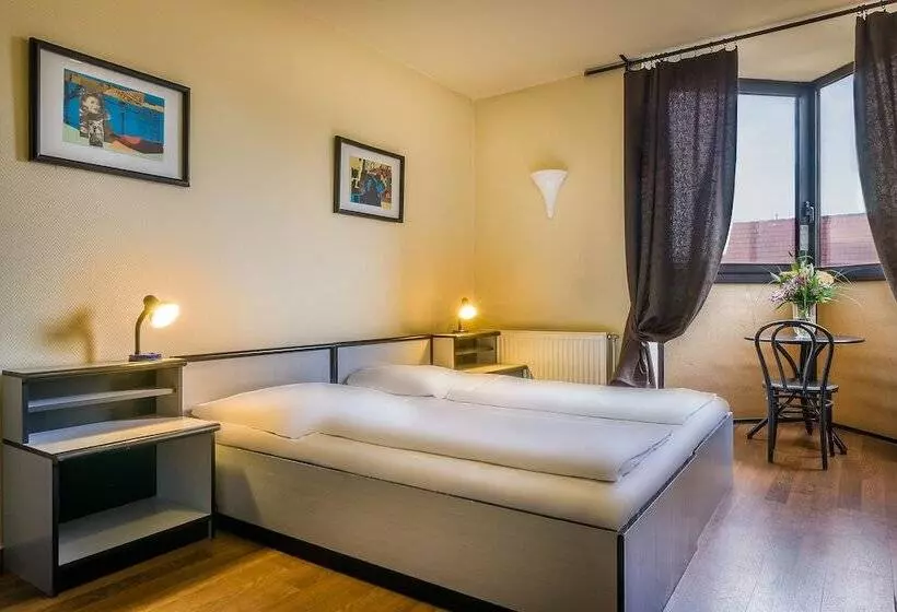 スタンダードルーム, Thomas Hotel Budapest