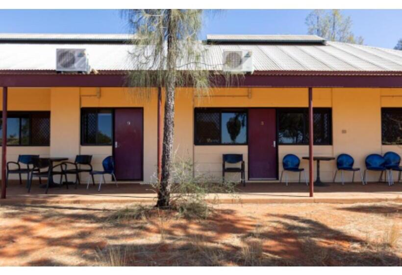 חדר מוזל מקלחת משותפת, Discovery Resorts   Kings Canyon