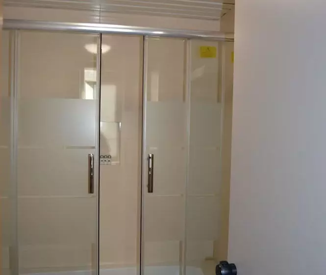 اتاق استاندارد, 3k Barcelona