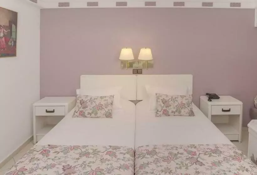 اتاق استاندارد سه نفره, Agadir Beach Club