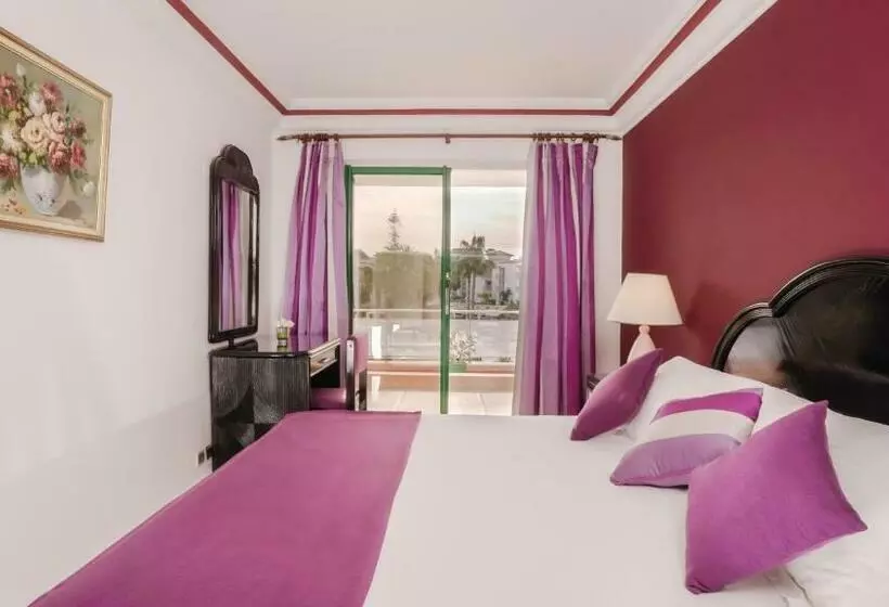 سوییت خانوادگی, Agadir Beach Club