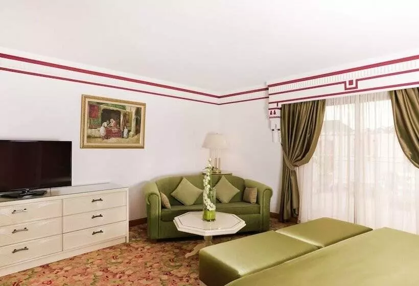 سوییت جونیور, Agadir Beach Club
