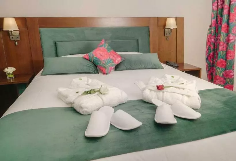 سوییت با چشم‌انداز استخر, Agadir Beach Club