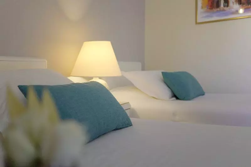اتاق اکونومی, Agadir Beach Club