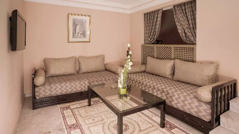سوییت دوبلکس, Agadir Beach Club