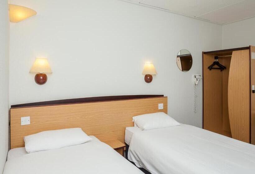 Номер Стандарт, Campanile Hotel Dartford