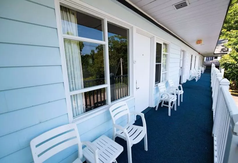 سوییت, Days Inn By Wyndham Bar Harbor