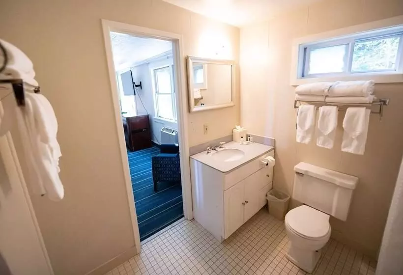 سوییت, Days Inn By Wyndham Bar Harbor