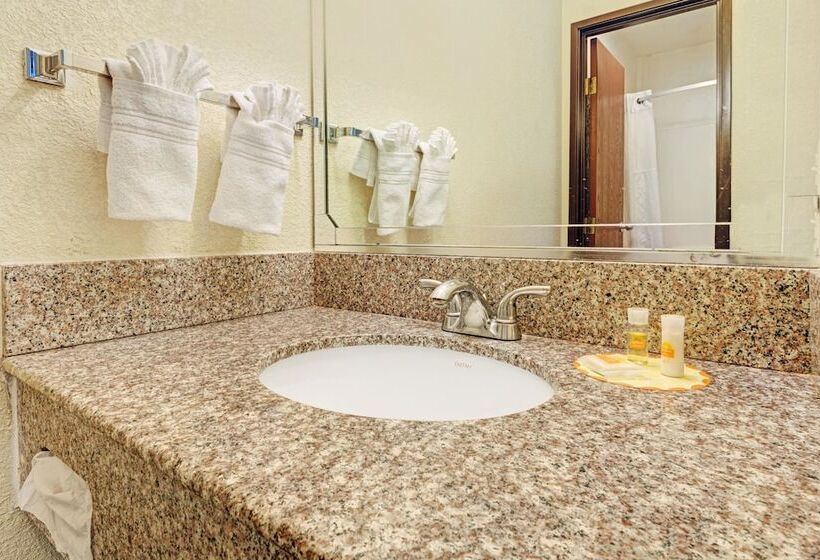 适合残疾人使用的标准间, Days Inn By Wyndham Espanola