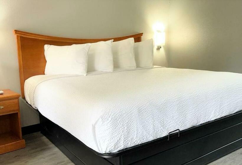 غرفة قياسية سرير كينج, Days Inn By Wyndham North Little Rock Maumelle