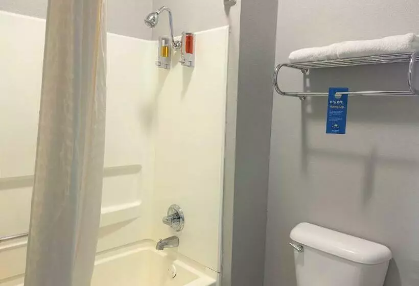 キングサイズベッドのスタンダードルーム, Days Inn By Wyndham North Little Rock Maumelle
