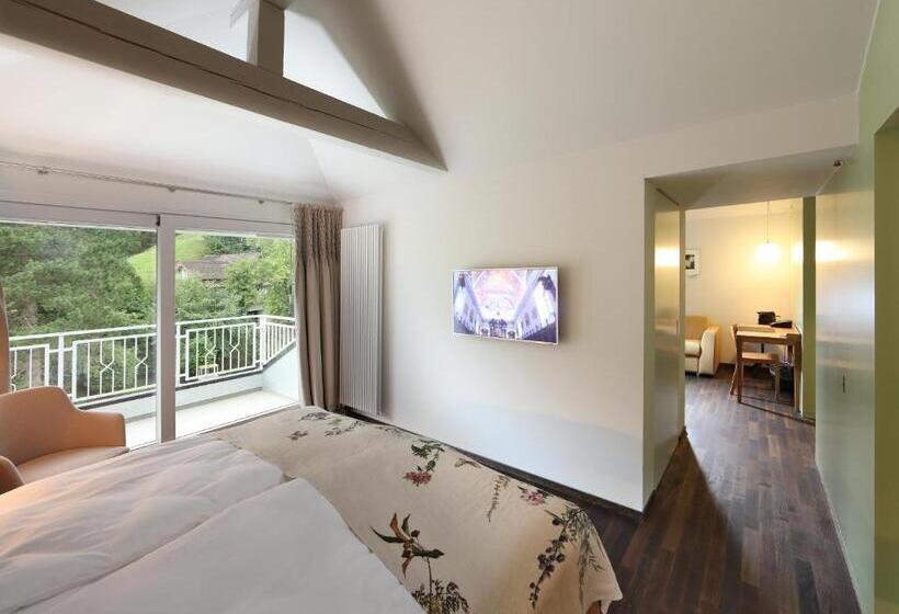 סוויטת ג'וניור עם מרפסת, Hof Weissbad