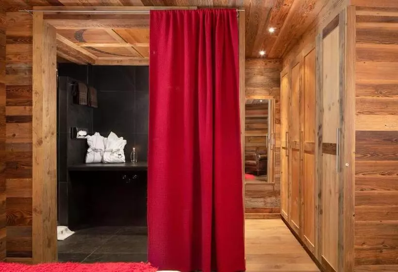 اتاق استاندارد, Hostellerie Du Pas De L Ours Relais Et Châteaux
