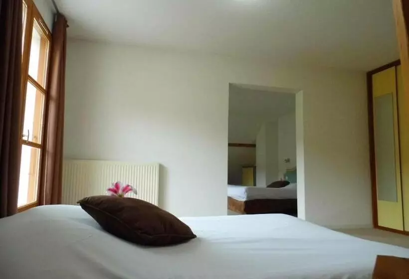 スタンダード４人部屋, Hôtel Les Bergeronnettes
