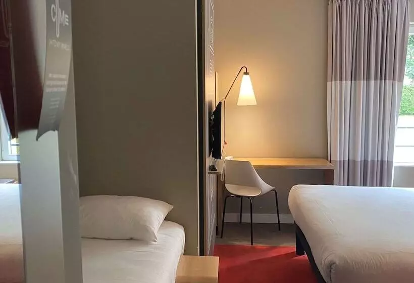 اتاق خانوادگی, Ibis Wavre Brussels East