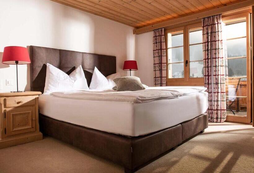 高级大房间, Kernen