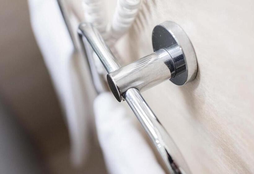 패밀리 룸, Kernen