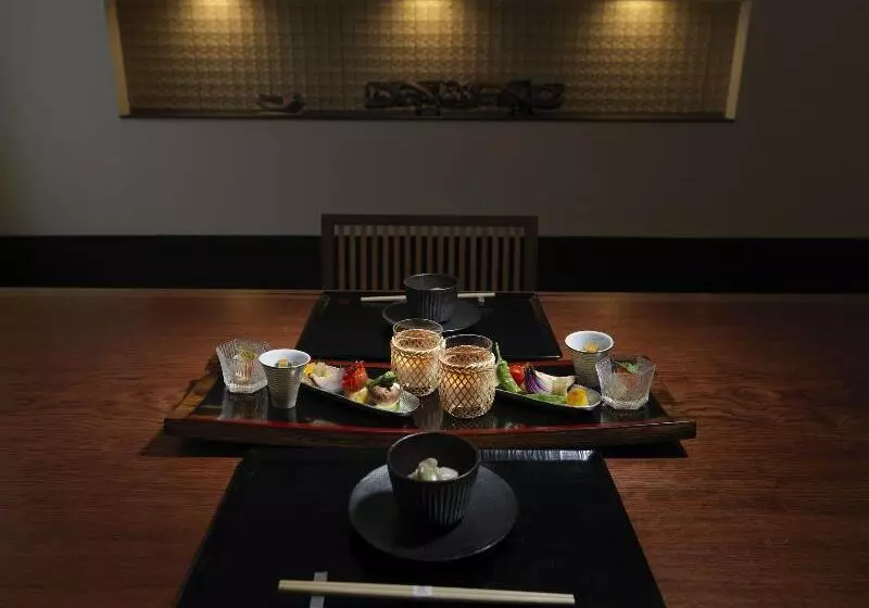 اتاق اجرایی با تخت بزرگ, Leipzig Marriott