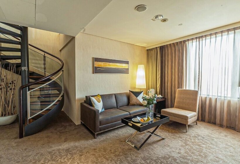 اتاق لوکس, Tempus