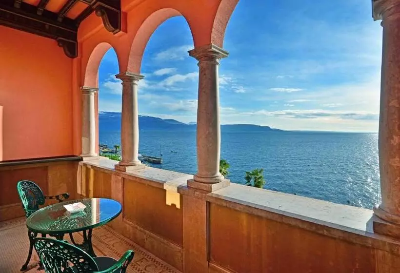 اتاق کلاسیک, Villa Fiordaliso