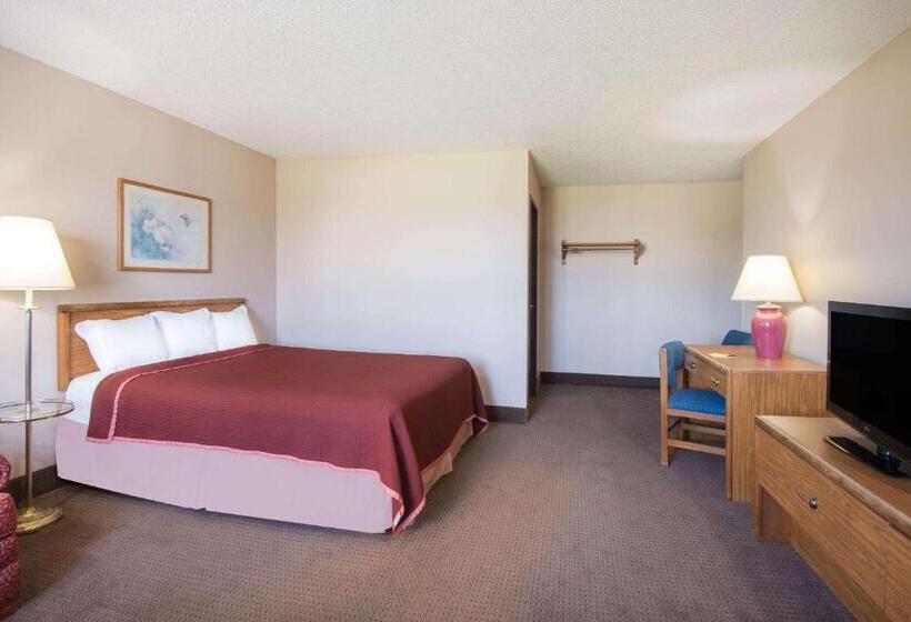 장애인을 위한 킹사이즈 침대 스탠다드 룸, Super 8 By Wyndham Abilene Ks